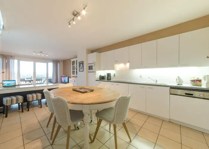 Apartment D'heyezicht With Parking By Interhome Bredene